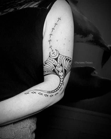 Polynesisches Rochen Tattoo Berlin